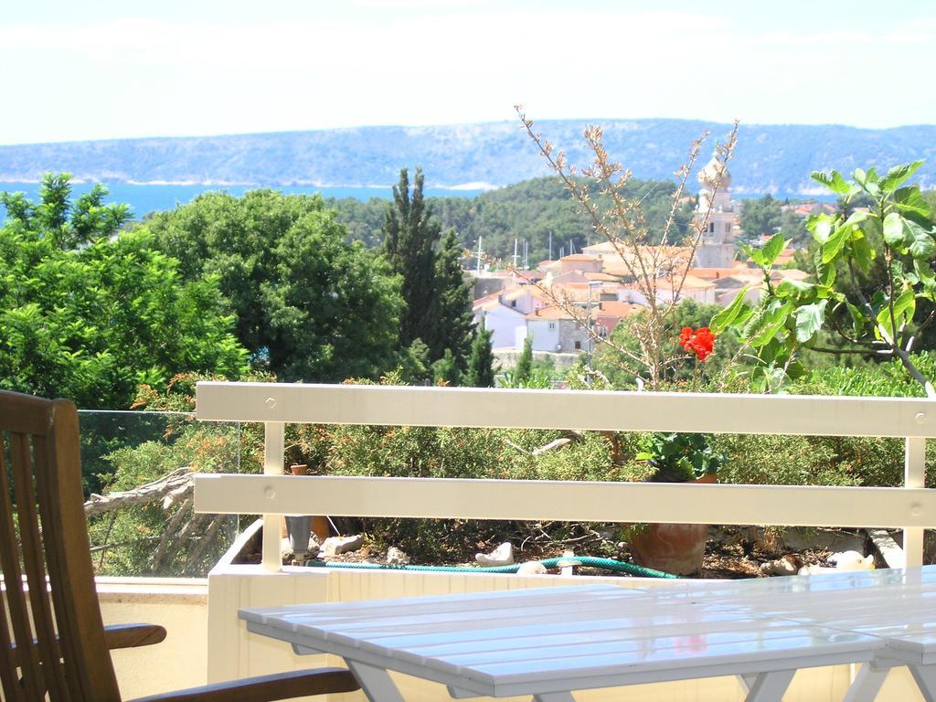Apartman Kucer Krk Town Bagian luar foto