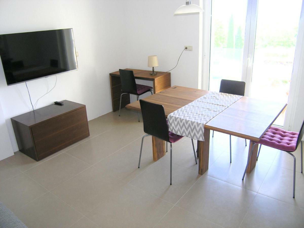 Apartman Kucer Krk Town Bagian luar foto